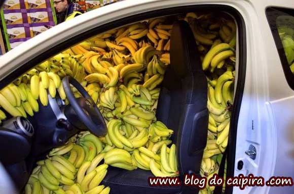 comprando banana