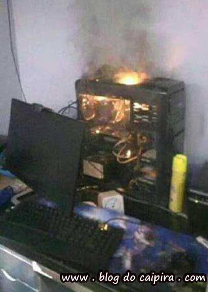 computador pegando fogo
