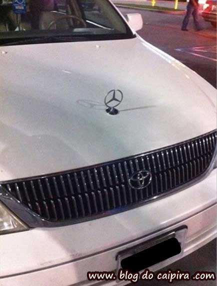 logotipo Mercedes Benz