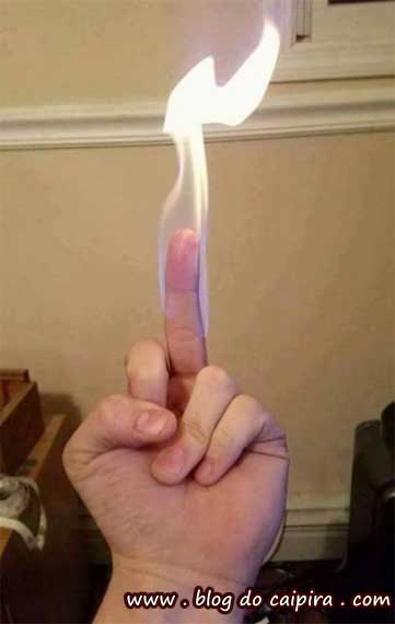 dedo pegando fogo
